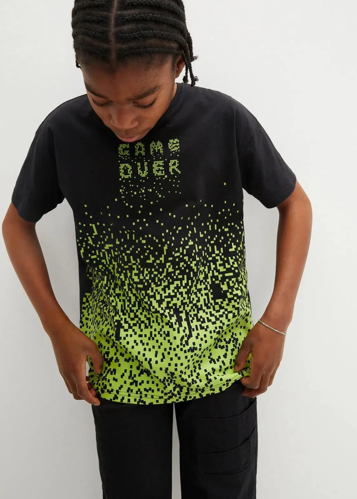 bonprix Jungen 9-16 Jahre·Shirts|Jungen 2-8 Jahre·Nachhaltigere Materialien|T-Shirt aus reiner Bio-Baumwolle schwarz/blattgrün graphisch bedruckt