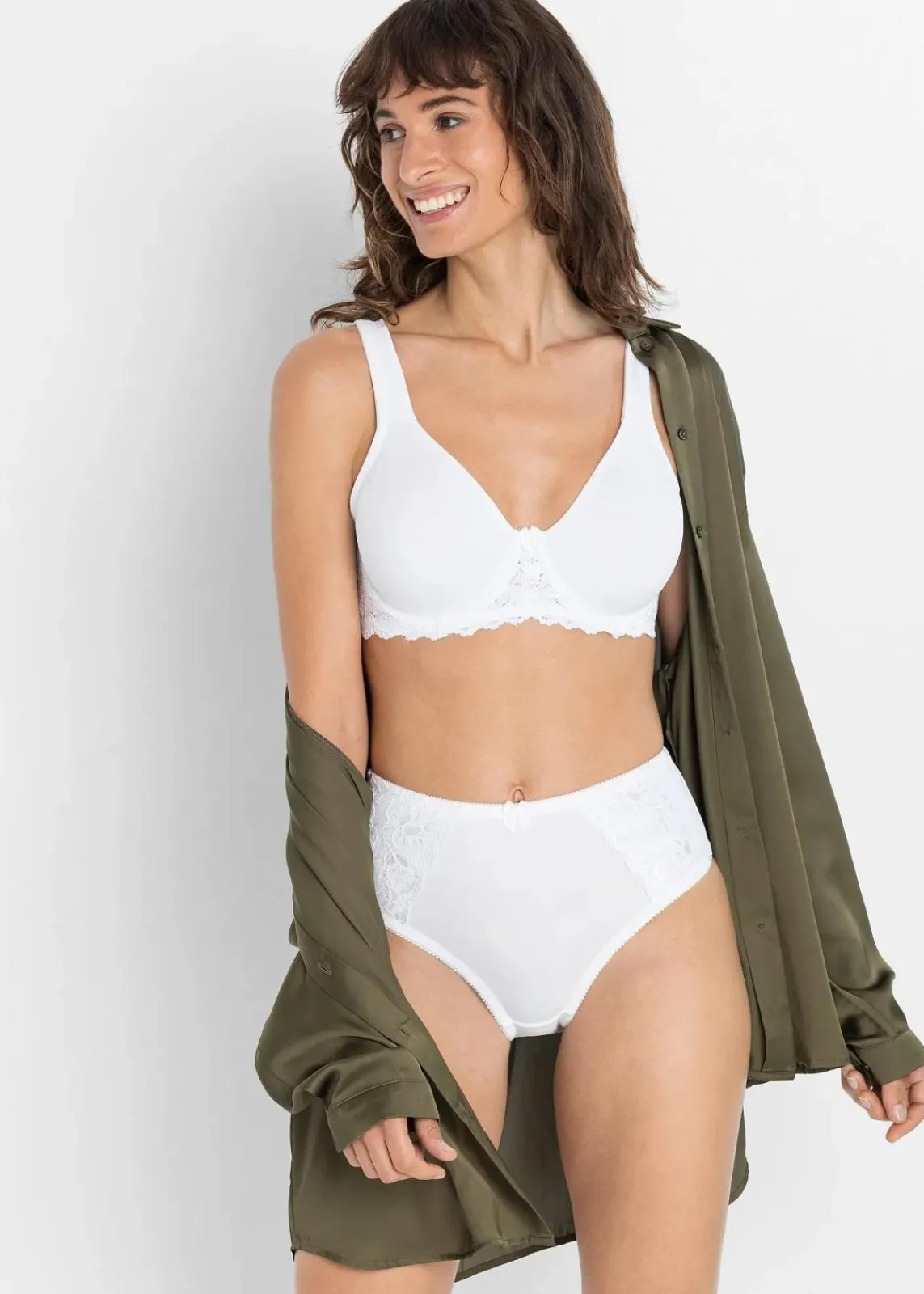 T-Shirt-BH mit gepolsterten Trägern|bonprix Sale