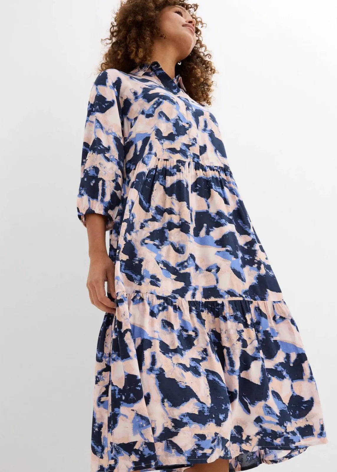 bonprix Bekleidung·Pullover & Strickjacken|Zweiteiler & Sets|Tunika-Kleid aus fließender Viskose wolkenblau/pfirsichrosa/dunkelblau/cremerosa/puderflieder bedruckt