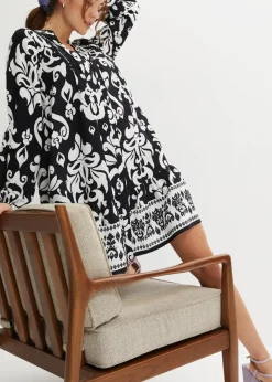 bonprix Bekleidung·Pullover & Strickjacken|Kleider|Tunika-Kleid aus fließender Viskose schwarz/weiß graphisch bedruckt
