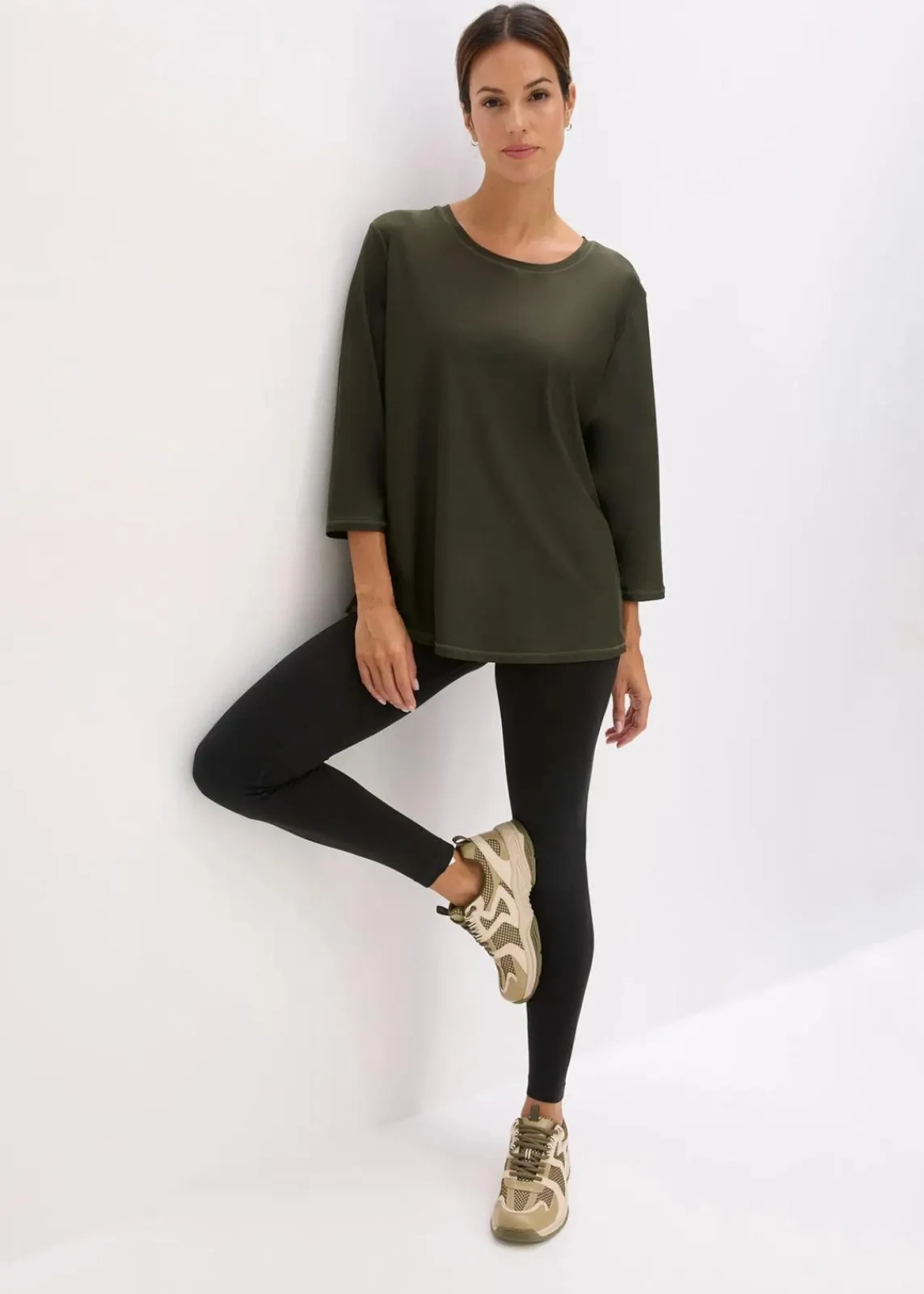 bonprix Shirts & Tops|Sportbekleidung|Ultrasoftes Funktionsshirt mit ¾ Ärmel, schnelltrocknend nachtoliv