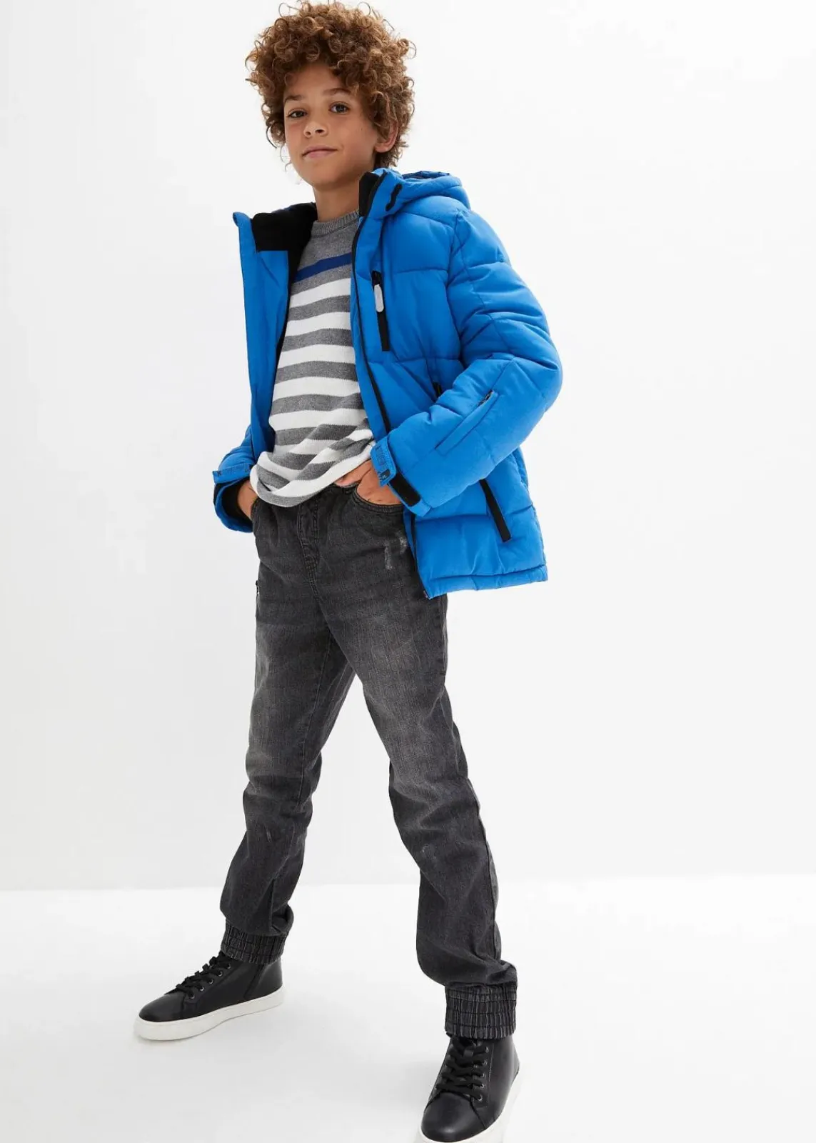 warm gefütterte Winter-Steppjacke mit Kapuze|bonprix Online