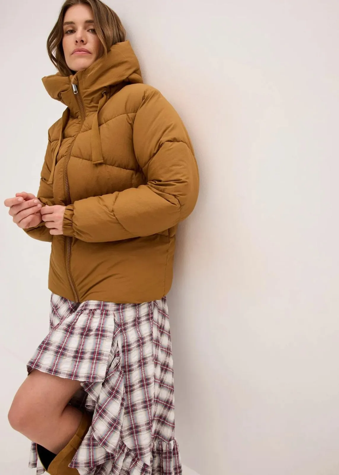 bonprix Bekleidung·Hosen|Jacken & Mäntel|Wasserabweisende Steppjacke cognac braun
