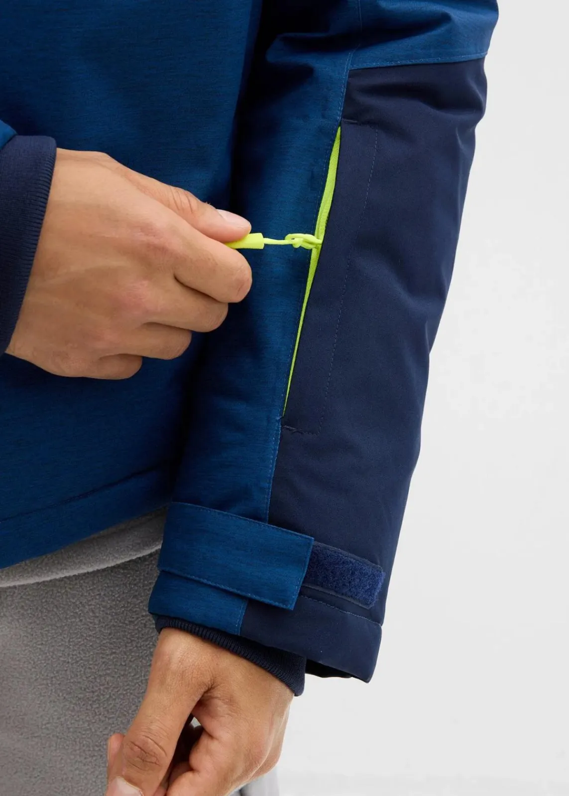 bonprix Große Größen|Outdoorbekleidung|wasserdichte Winter-Funktionsjacke blau/dunkelblau/gelb meliert