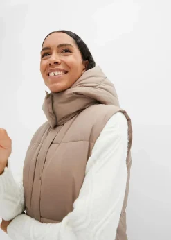 Wattierte Steppweste mit abnehmbarer Kapuze|bonprix Online