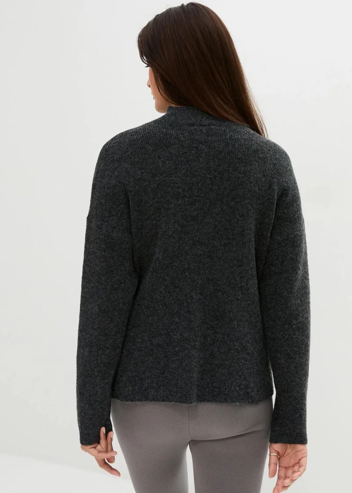 bonprix Bekleidung·Blazer|Nachhaltigere Materialien|Weicher Umstands-und Stillpullover mit Schlitz schwarz meliert