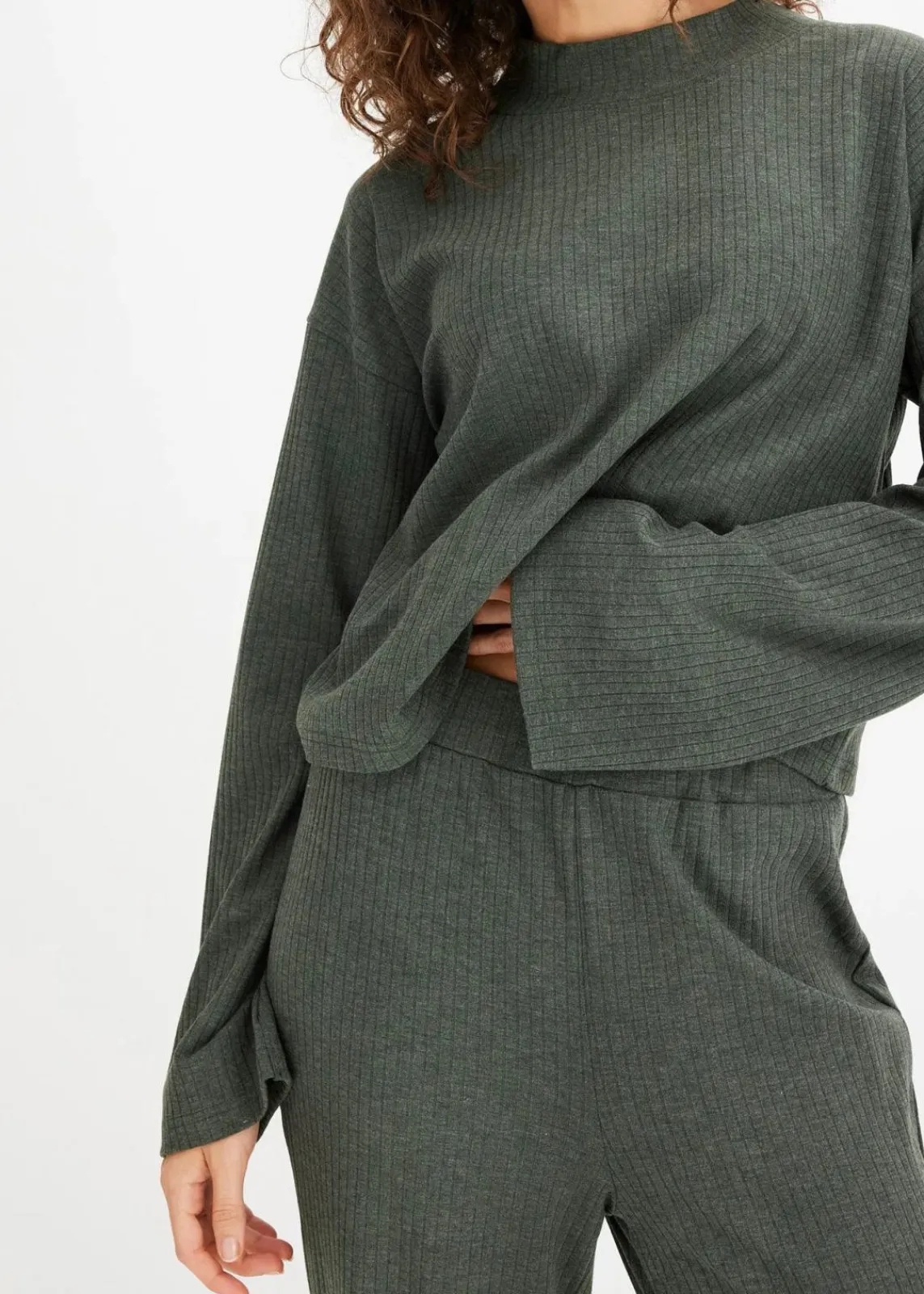 bonprix Wäsche·Nachtwäsche|Wäsche·Homewear|Weit geschnittener Loungewear Hausanzug aus weicher Rippe dunkelgrün meliert