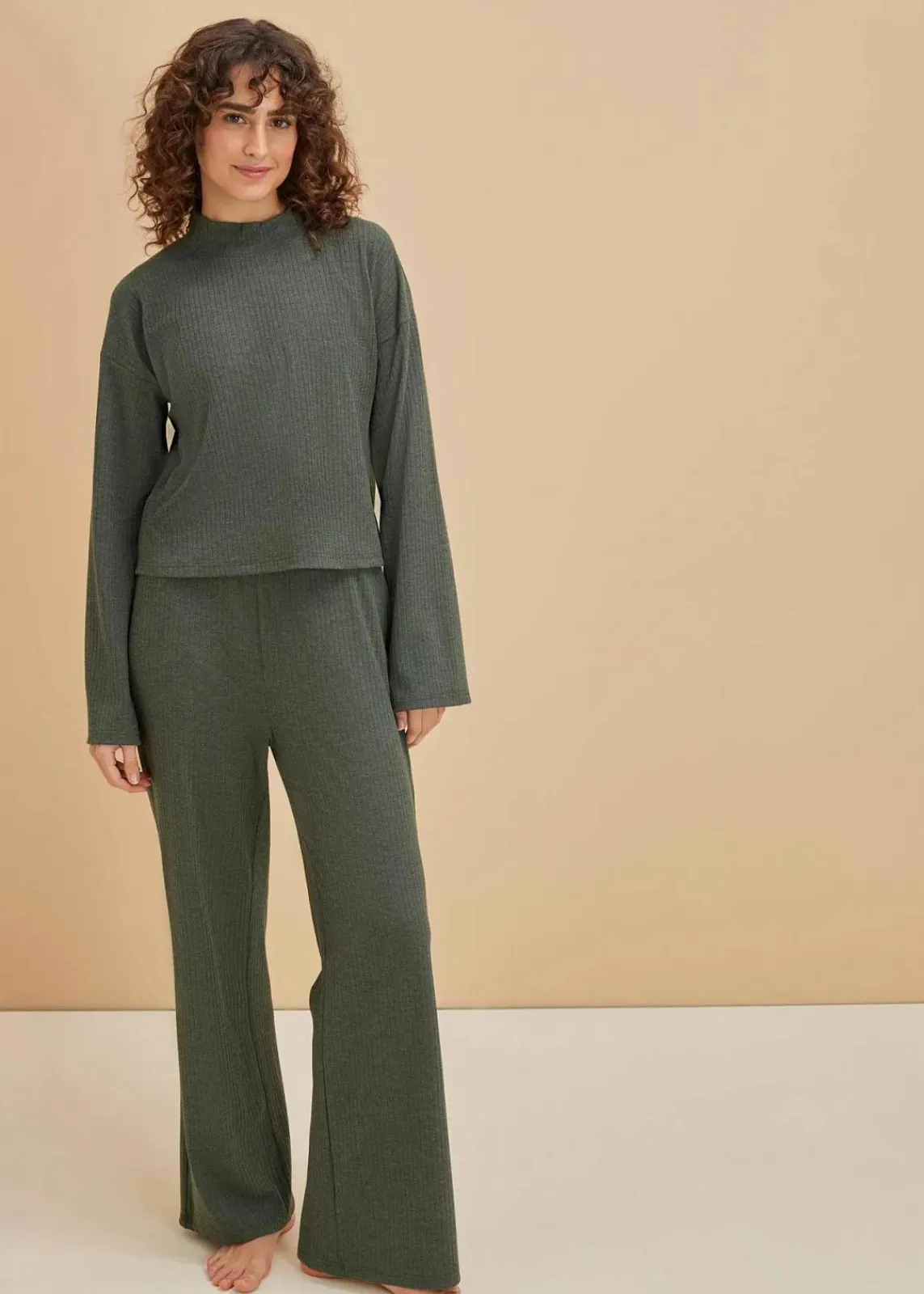 bonprix Wäsche·Nachtwäsche|Wäsche·Homewear|Weit geschnittener Loungewear Hausanzug aus weicher Rippe dunkelgrün meliert