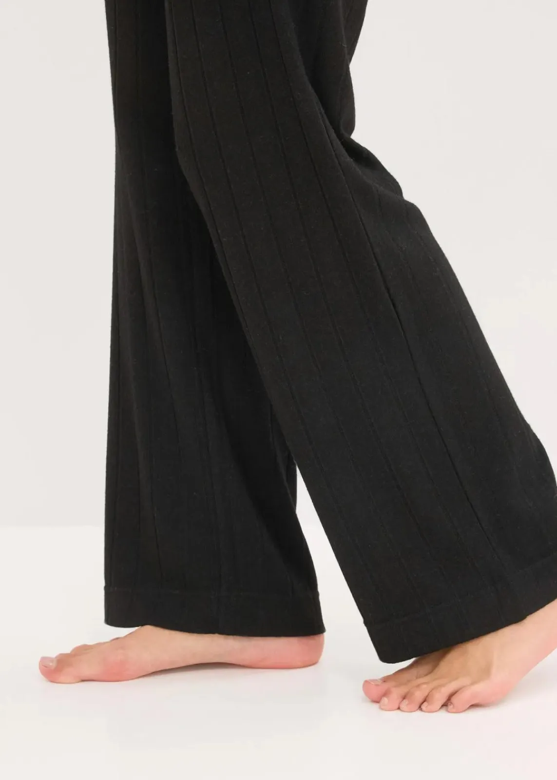 bonprix Wäsche·Homewear|Wäsche·Nachtwäsche|Weit geschnittener Loungewear Hausanzug aus weicher Rippe schwarz