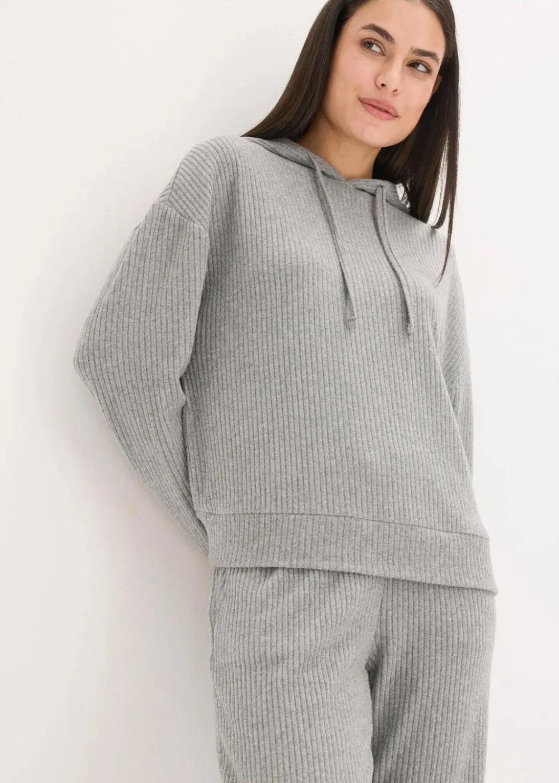 bonprix Wäsche·Homewear|Wäsche·Nachtwäsche|Weit geschnittener Loungewear Hausanzug aus weicher Rippe grau meliert