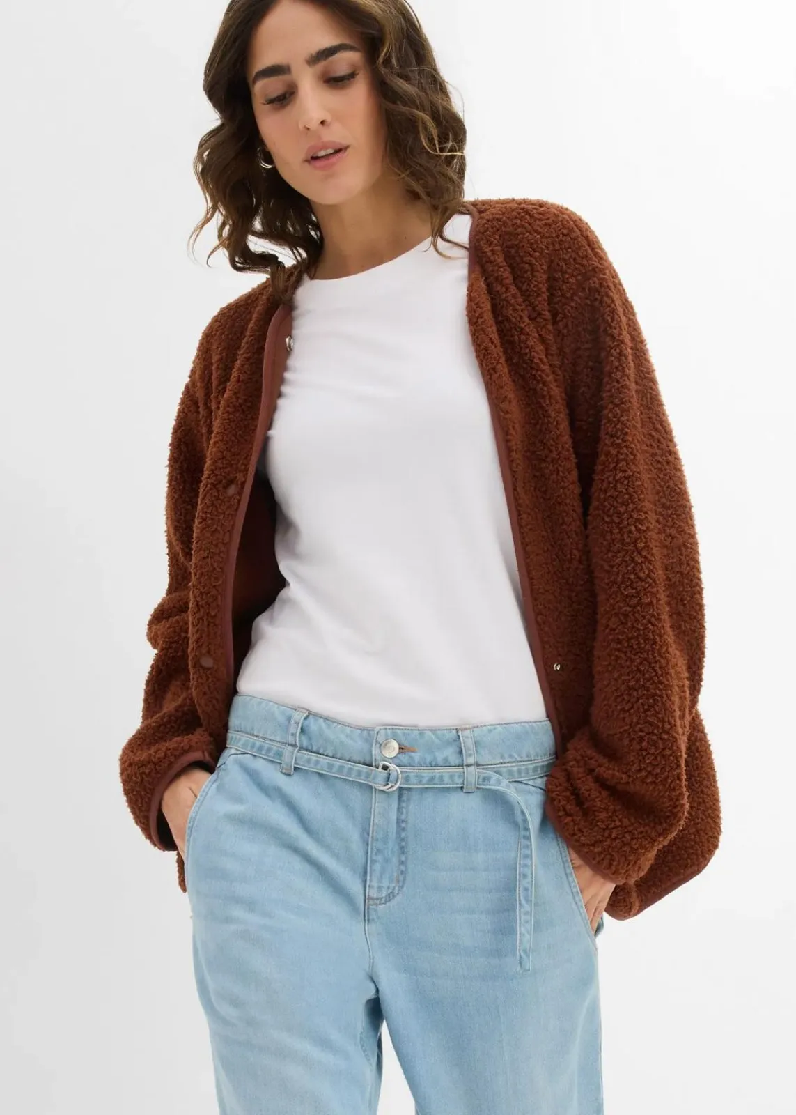 Wide-Leg-Jeans Mid Waist mit Gürtel|bonprix Outlet