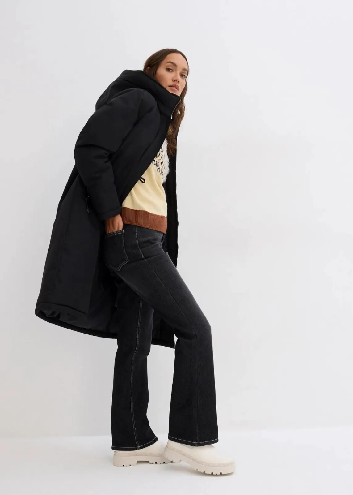 Wintermantel mit Teddyfell in der Kapuze|bonprix Sale