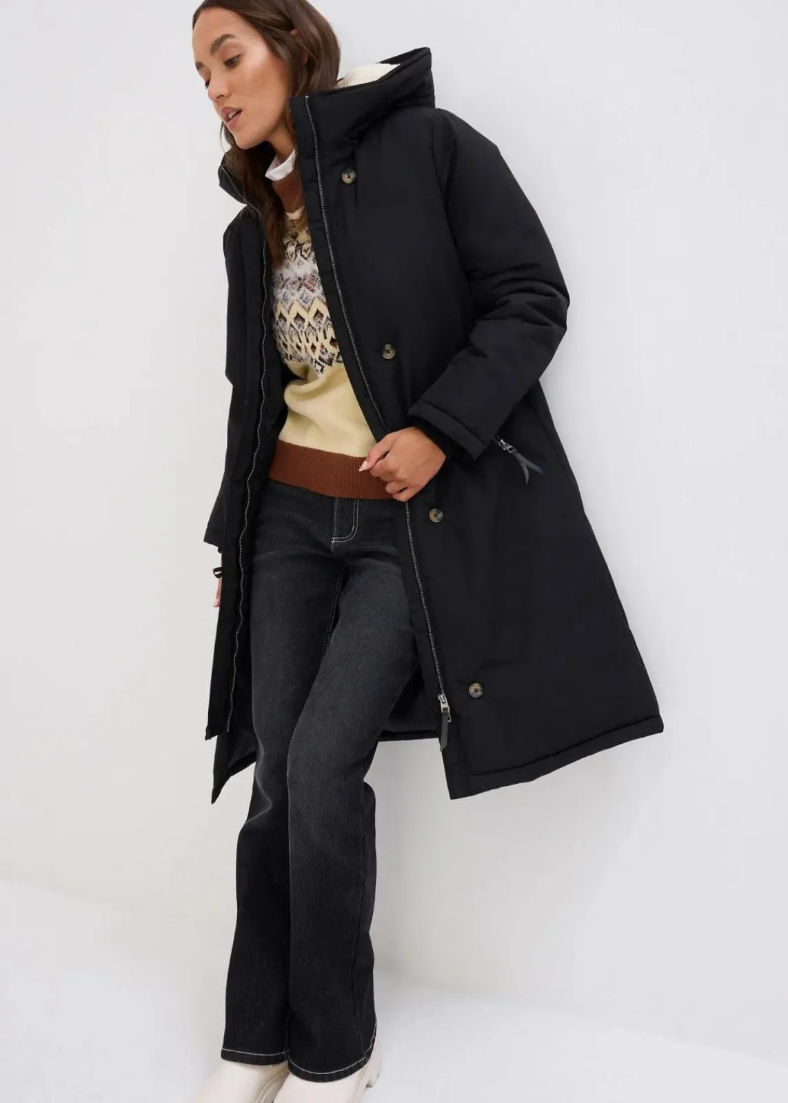 Wintermantel mit Teddyfell in der Kapuze|bonprix Sale